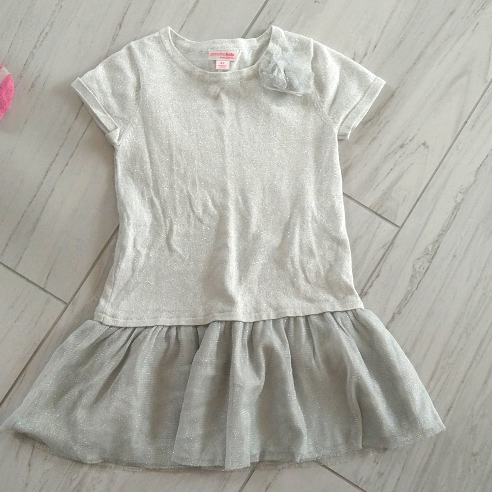 Girls dress
